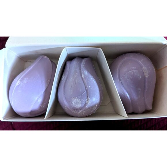 VTG Avon Tranquil Moments Aromatherapy Soap Box Set 3* 42 g. Purple Flower Shape - Picture 5 of 7